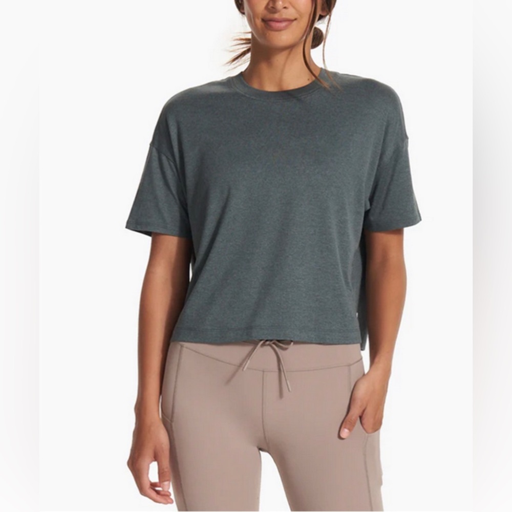 Vuori Women's Short Sleeve Tee - Dark Gray